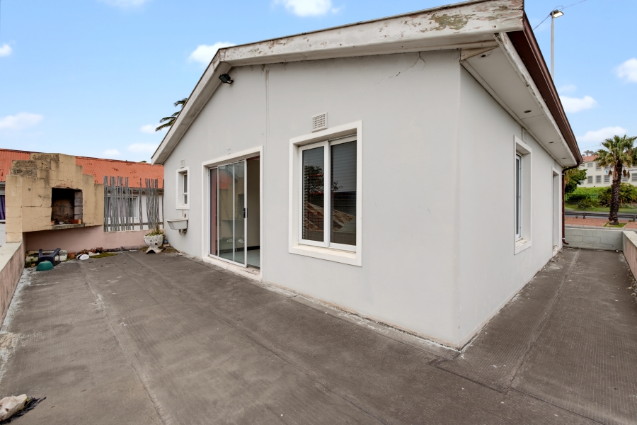 3 Bedroom Property for Sale in Zonnebloem Western Cape
